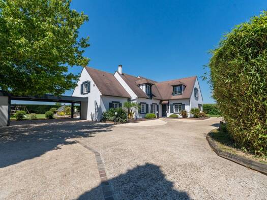 Maison à vendre 1 195 000 € 9 pièces 6 chambres 317 m² 2 012 m² de terrain Annet-sur-Marne 77410