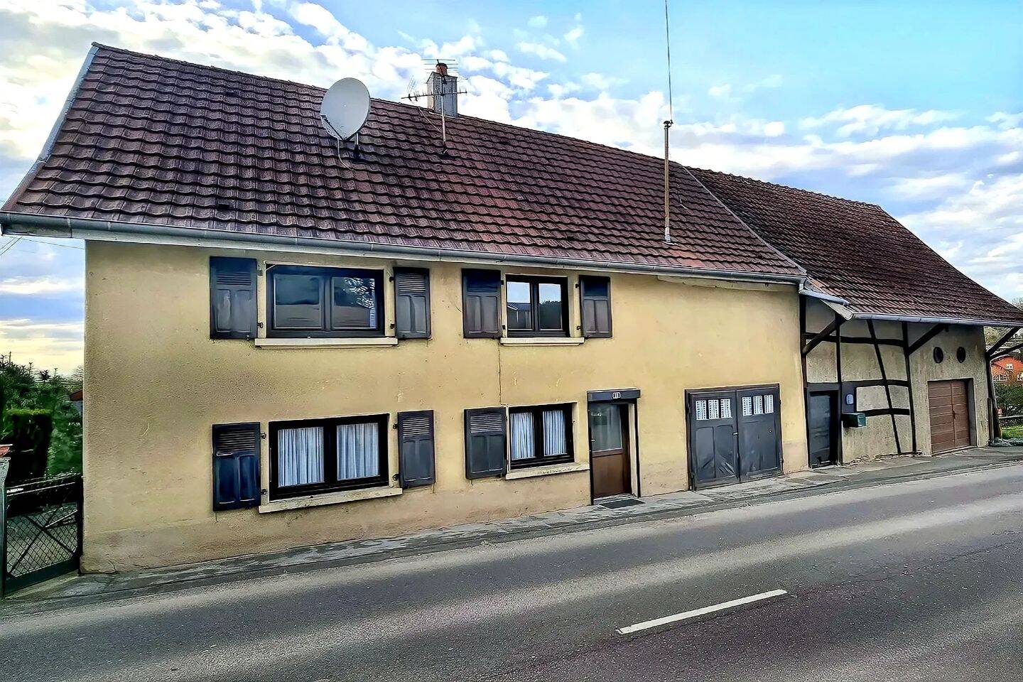 Maison 5 pièces 121 m² · à Faverois · 121 m² · 115 000 €