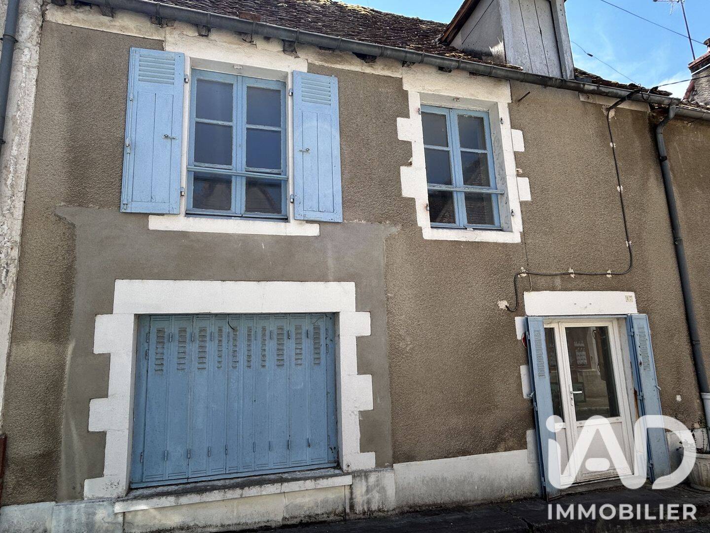 Maison 3 pièces 90 m² · à Bélâbre · 90 m² · 22 000 €