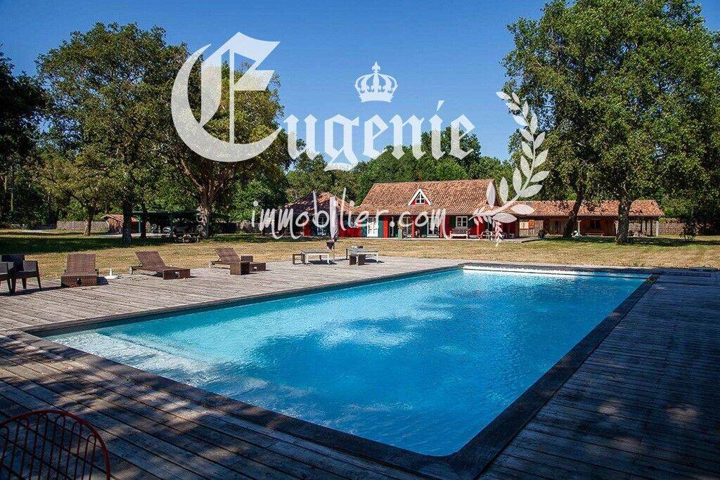 Maison 11 pièces 396 m² · à Linxe · 396 m² · 1 590 000 €