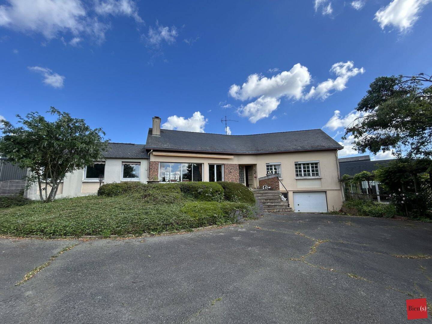 Maison 13 pièces 357 m² · à Laval · 357 m² · 472 500 €