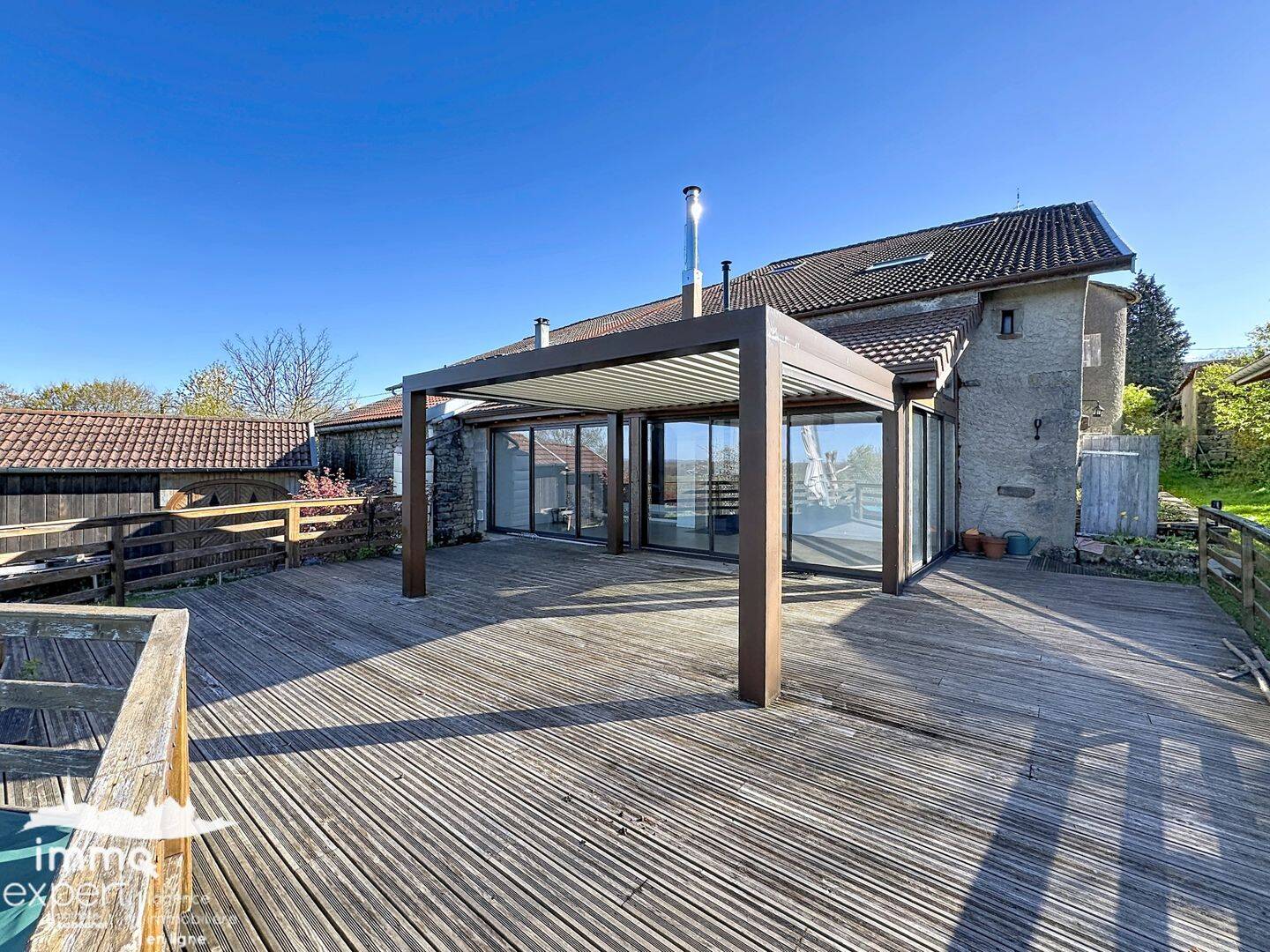 Maison 8 pièces 304 m² · à Vioménil · 304 m² · 270 000 €