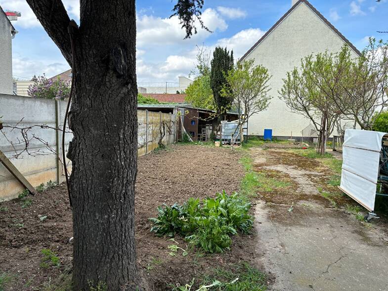 Terrain constructible à vendre 548 600 € 333 m² de terrain Lion d'Or Villejuif 94800