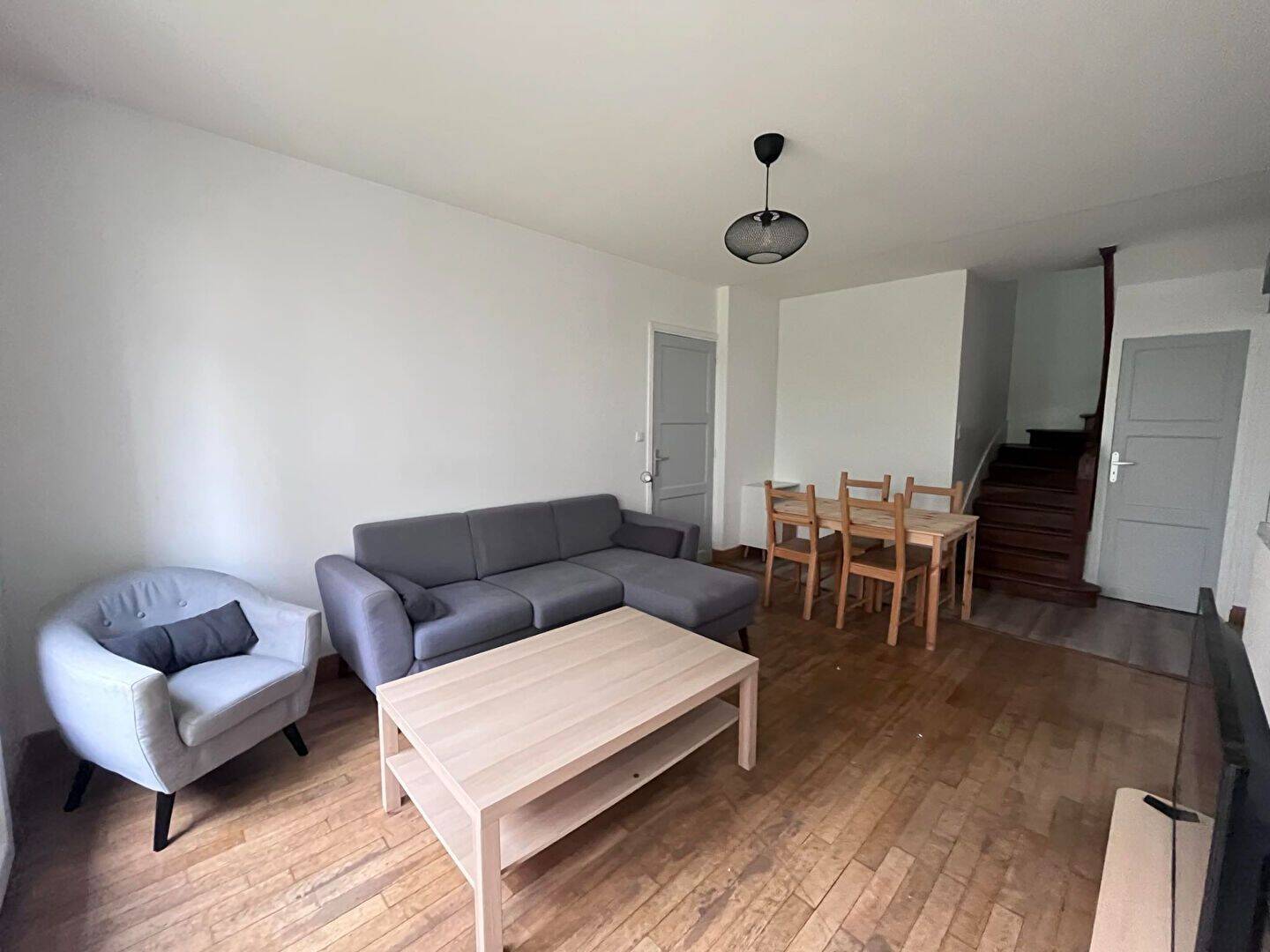 Maison 6 pièces 133 m² · à Saint-Benoît · 133 m² · 1 290 €