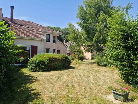 Maison à vendre 575 000 € 5 pièces 3 chambres 120 m² 433 m² de terrain Voisins-le-Bretonneux 78960