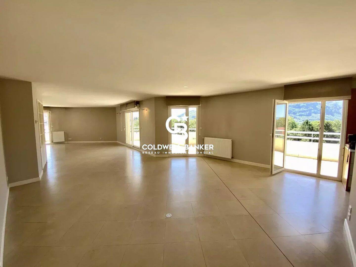 Appartement 5 pièces 177 m² · à Annemasse · 177,1 m² · 765 000 €