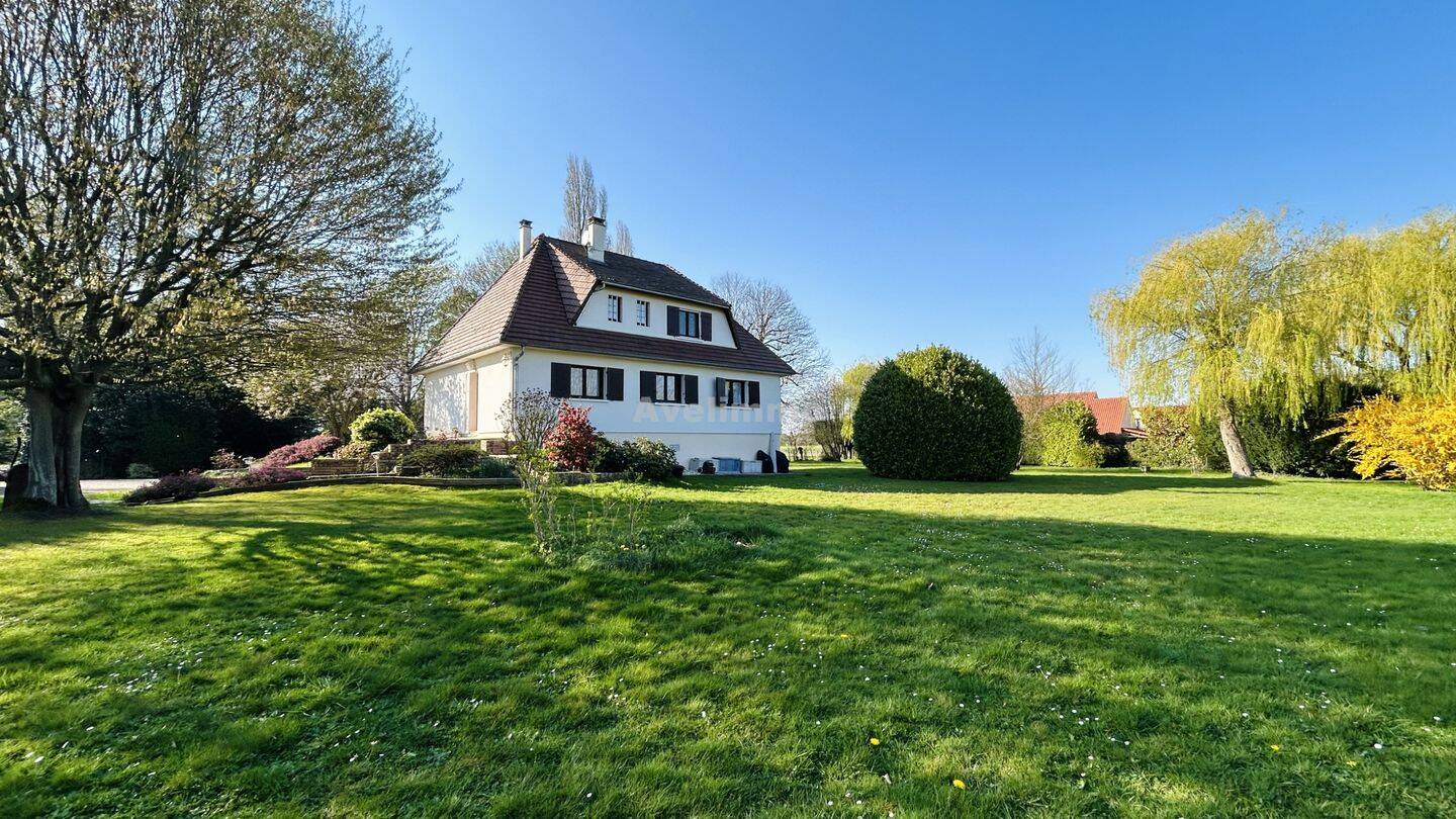 Maison 7 pièces 150 m² · à Tacoignières · 150 m² · 430 000 €