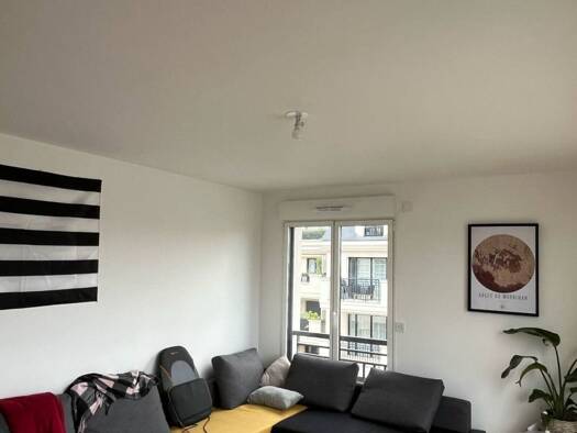 Appartement à louer 850 € 4 pièces 77 m² 4ème étage La Caunette 34210