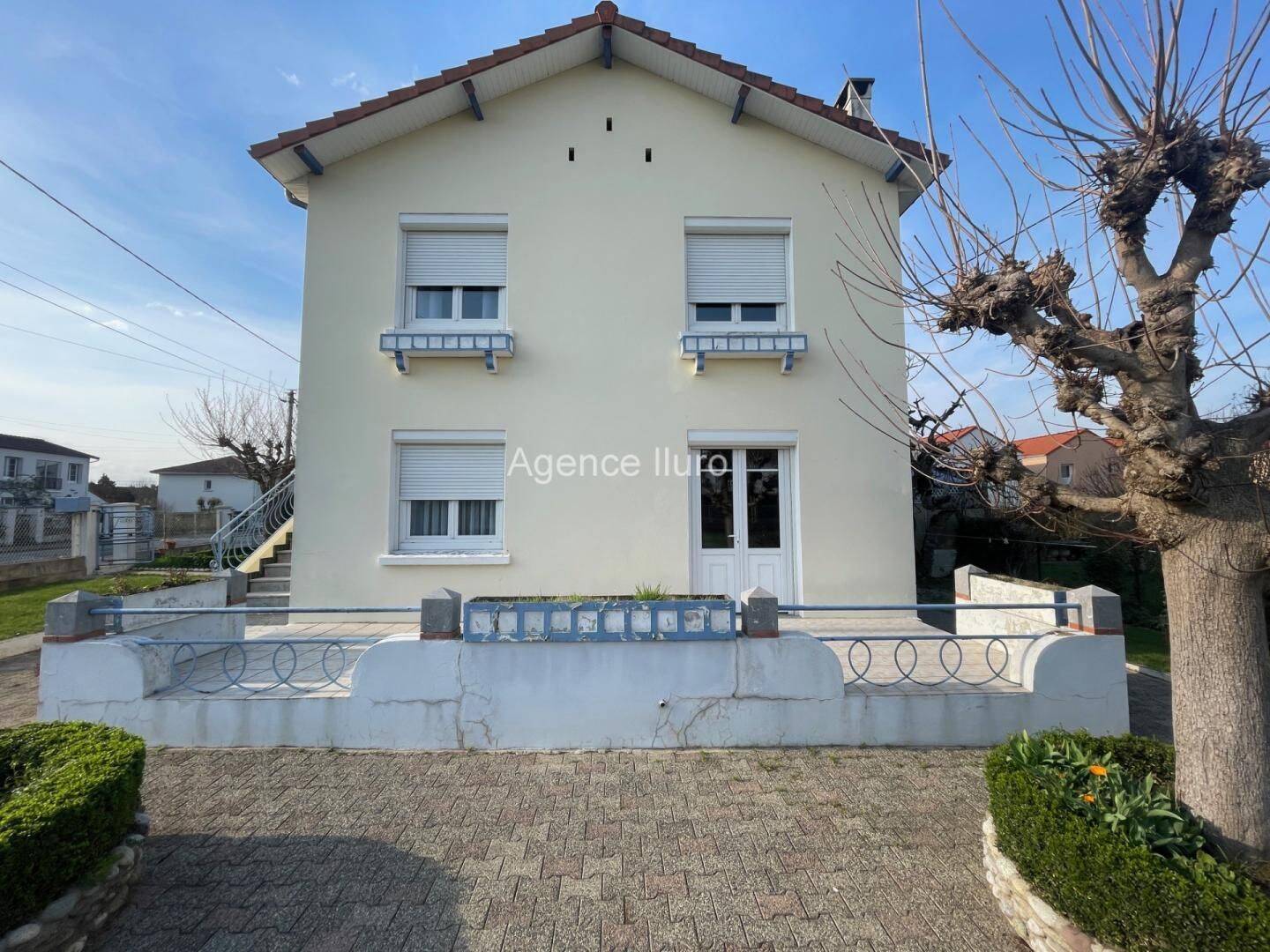 Maison 6 pièces 137 m² · à Oloron-Sainte-Marie · 137 m² · 189 000 €