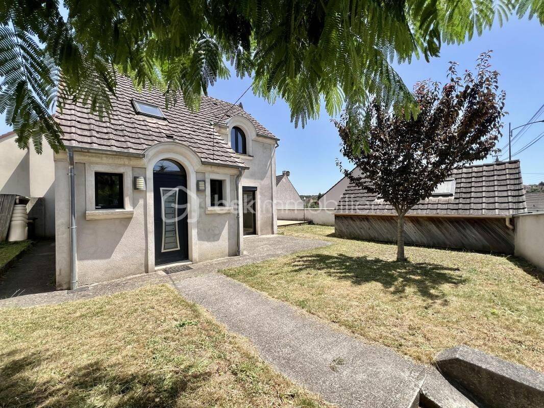Maison 5 pièces 100 m² · à Vaux-le-Pénil · 100 m² · 298 000 €