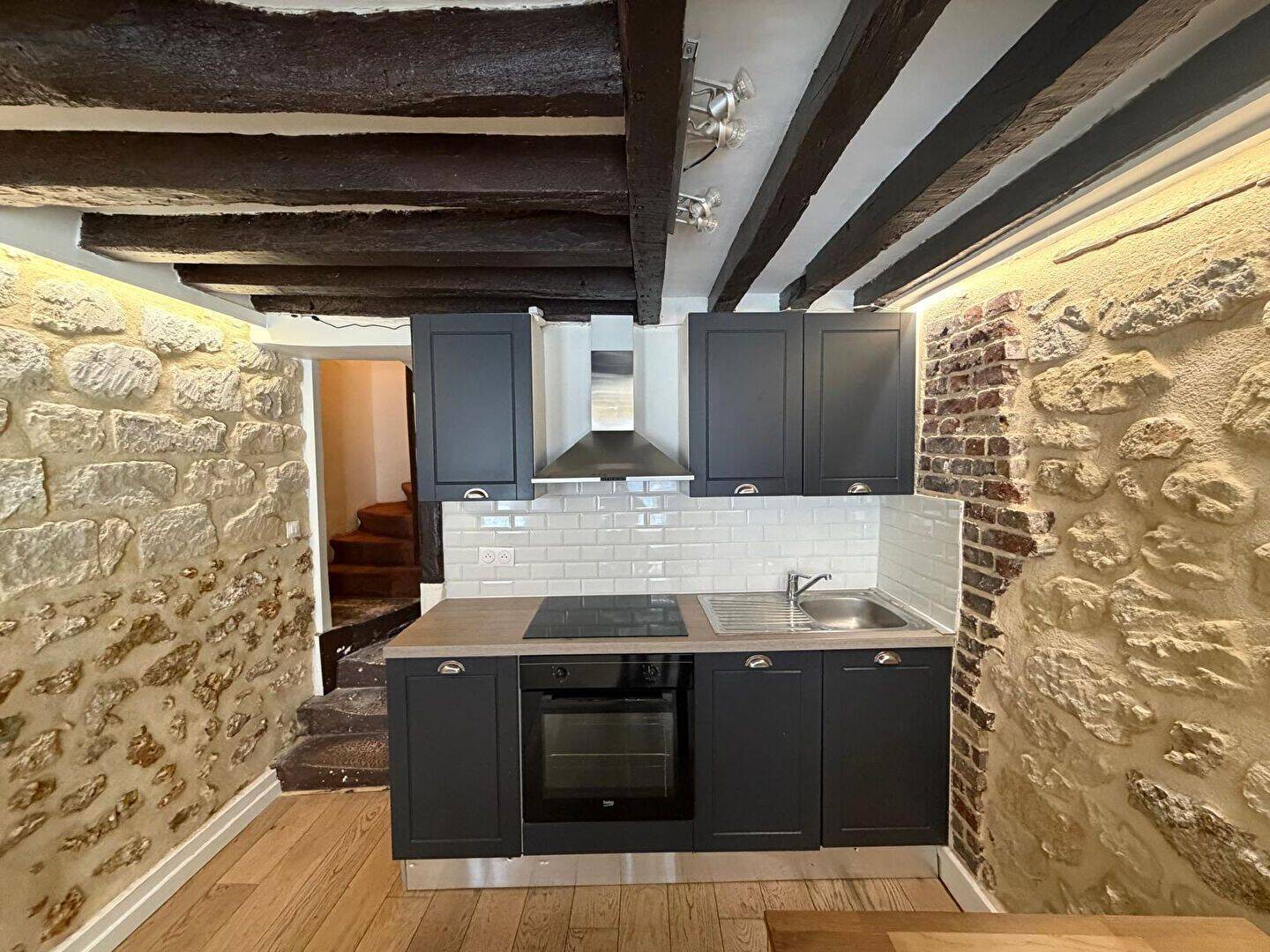 Maison 4 pièces 44 m² · à Neuilly-sur-Seine · 43,8 m² · 1 939 €
