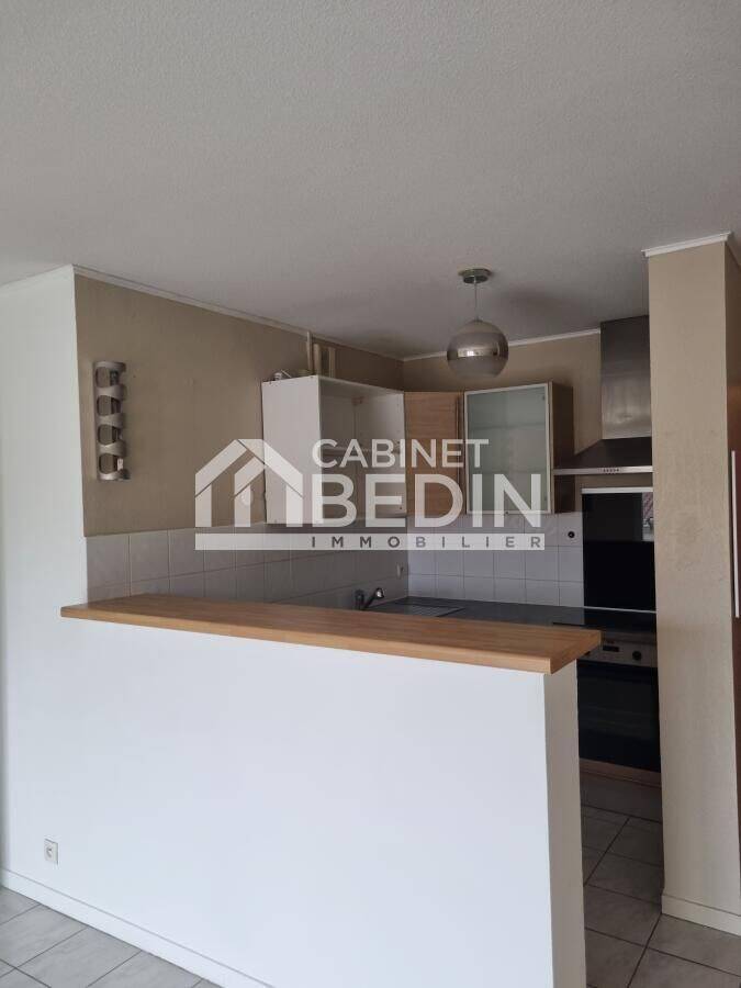 Appartement 3 pièces 52 m² · à Bordeaux · 51,5 m² · 914 €