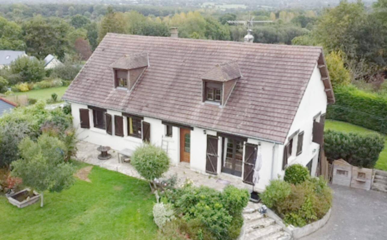 Maison 8 pièces 184 m² · à Saint-Planchers · 184 m² · 322 000 €