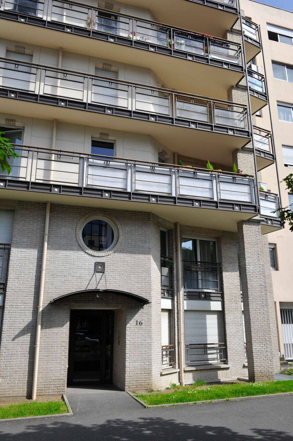 Appartement 5 pièces 103 m² · à Suresnes · 102,7 m² · 2 159 €/mois