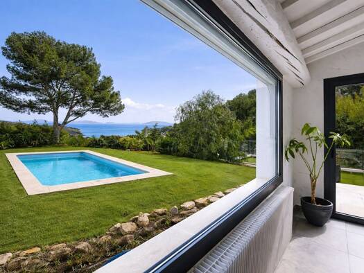 Villa à vendre 1 350 000 € 7 pièces 4 chambres 196 m² 2 048 m² de terrain Carry-le-Rouet 13620