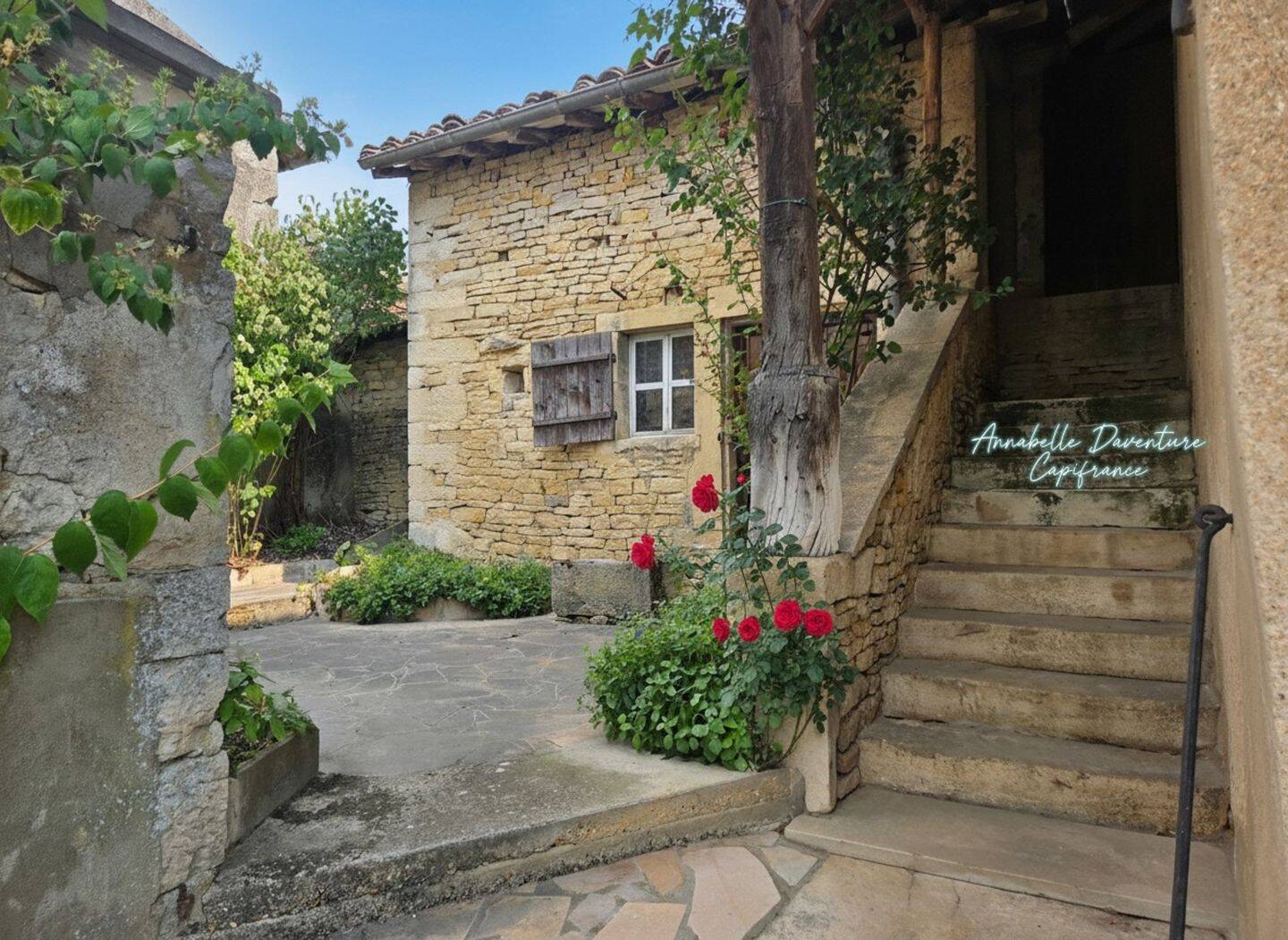 Maison 4 pièces 96 m² · à Farges-lès-Mâcon · 96 m² · 93 000 €