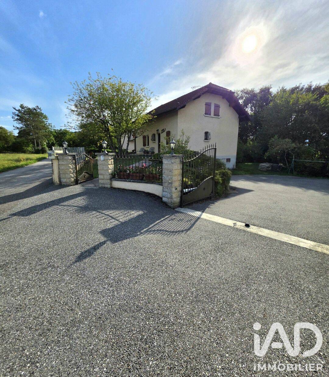 Maison 6 pièces 152 m² · à Feigères · 152 m² · 729 000 €