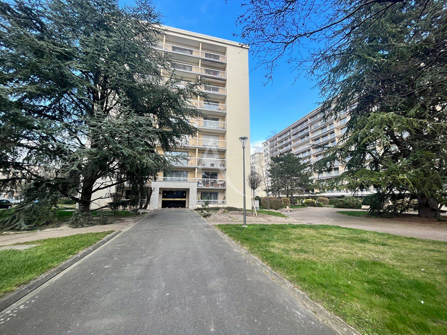Appartement 2 pièces 58 m² · à Reims · 57,9 m² · 702 €