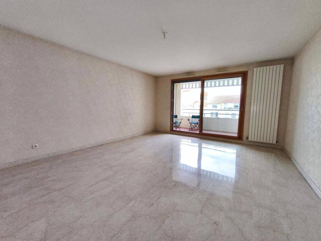 Appartement 3 pièces 73 m² · à Villeurbanne · 73 m² · 1 200 €/mois