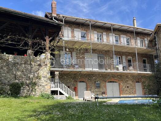 Maison à vendre 490 000 € 9 pièces 7 chambres 266 m² Centre-Trois Fontaines Rives 38140