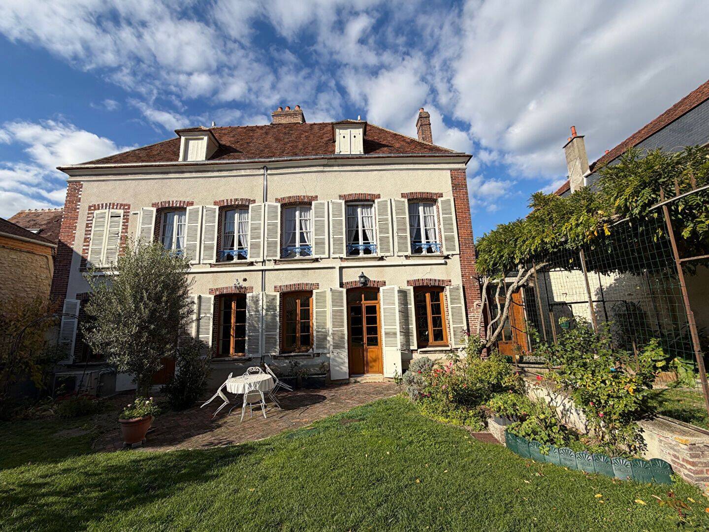 Maison 7 pièces 186 m² · à Saint-Florentin · 186 m² · 199 000 €