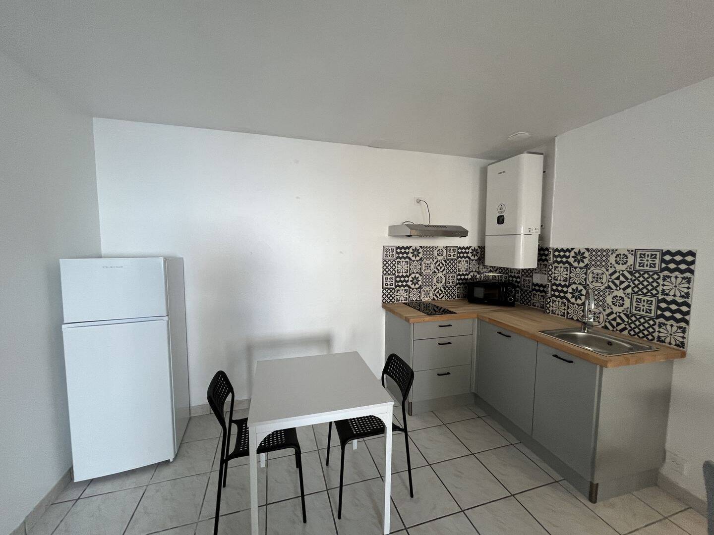 Appartement 1 pièce 27 m² · à Auch · 26,8 m² · 390 €