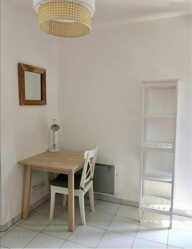 Appartement 1 pièce 20 m² · à Nantes · 20 m² · 520 €