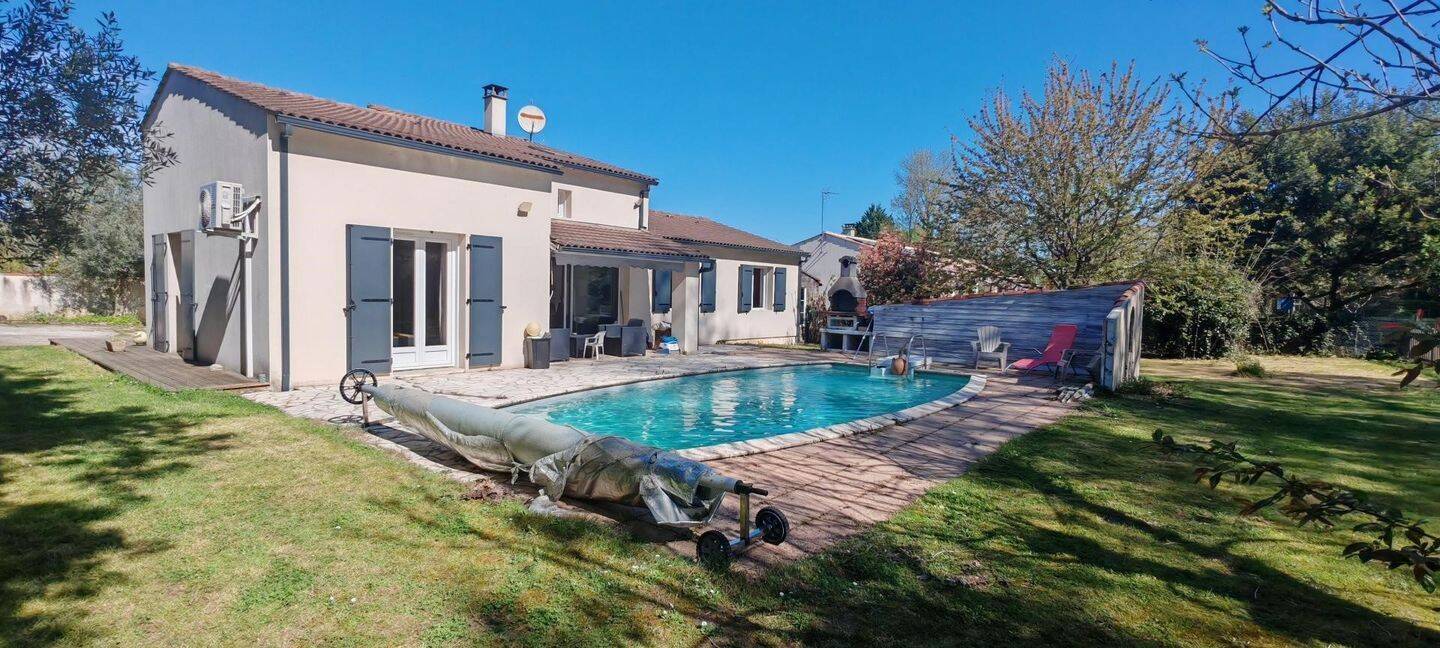 Maison 6 pièces 134 m² · à Fontcouverte · 134 m² · 279 500 €
