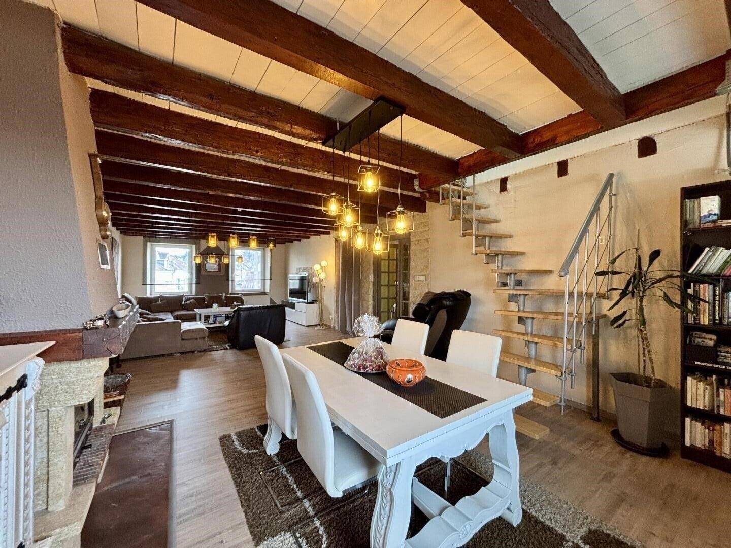 Maison 6 pièces 171 m² · à L'Isle-sur-le-Doubs · 171,1 m² · 149 000 €