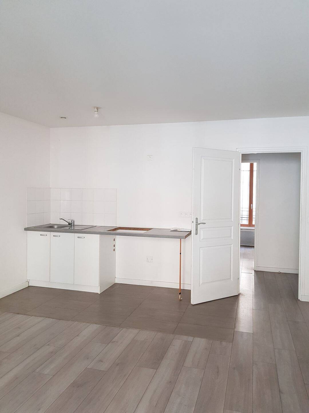 Appartement 4 pièces 77 m² · à Saint-Denis · 77 m² · 1 330 €