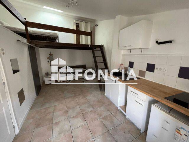Appartement 1 pièce 22 m² · à Le Beausset · 21,6 m² · 455 €