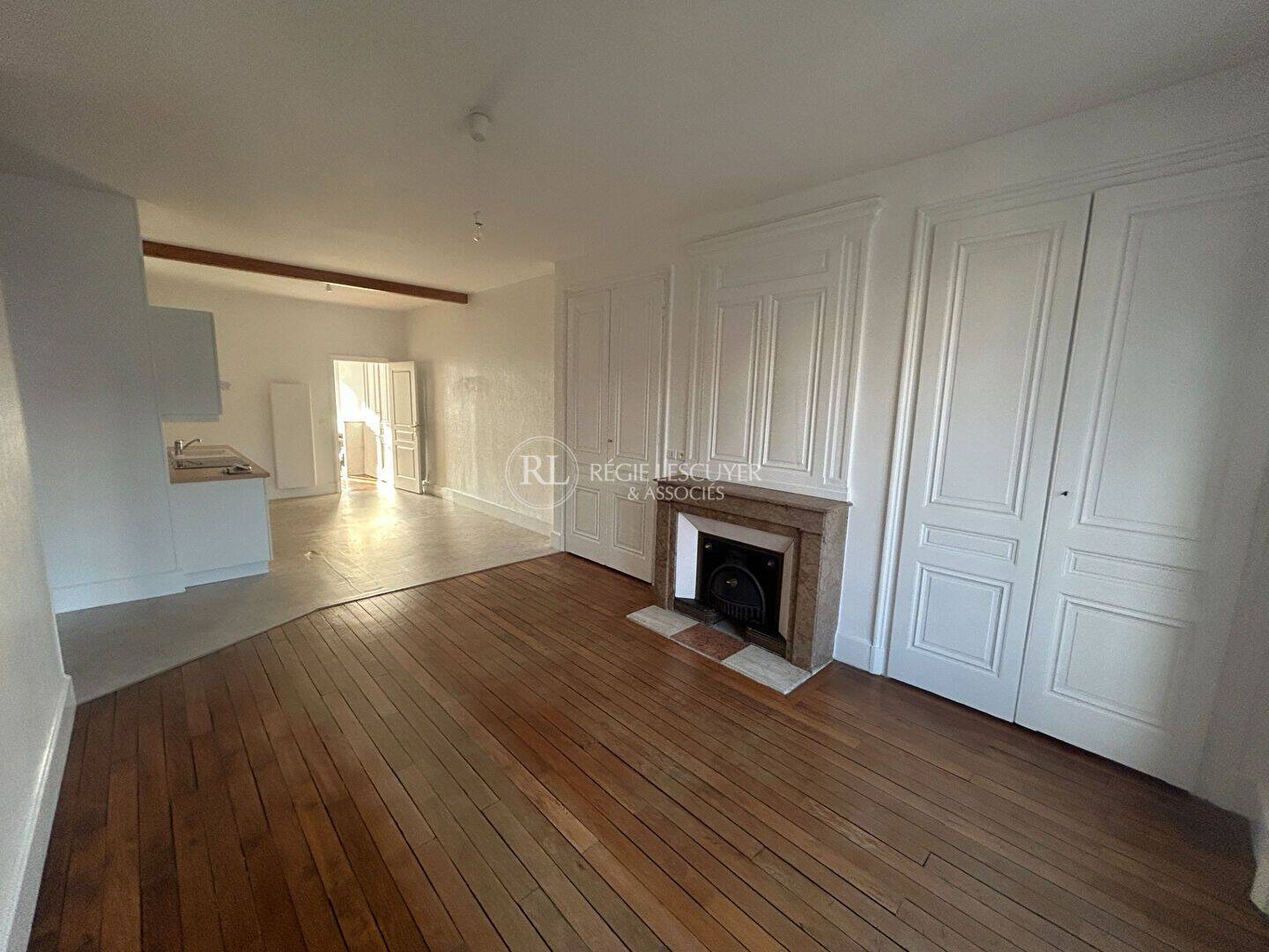 Appartement 2 pièces 61 m² · à Lyon 7ème Arrondissement · 61 m² · 950 €/mois