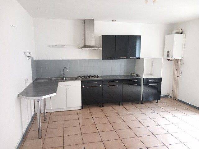 Appartement 3 pièces 57 m² · à Le Chambon-Feugerolles · 57 m² · 487 €