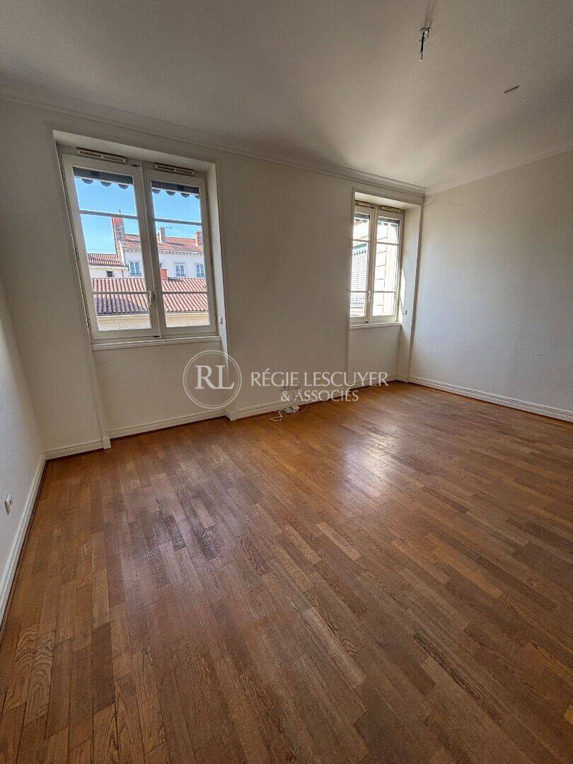 Appartement 2 pièces 42 m² · à Lyon 2ème Arrondissement · 42,5 m² · 992 €/mois