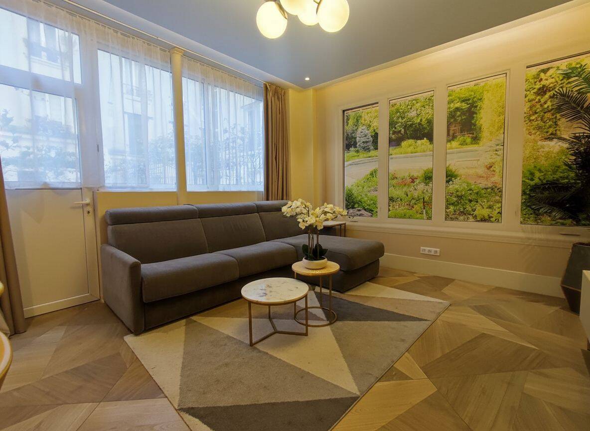 Appartement 3 pièces 76 m² · à Paris 20ème Arrondissement · 75,7 m² · 2 550 €