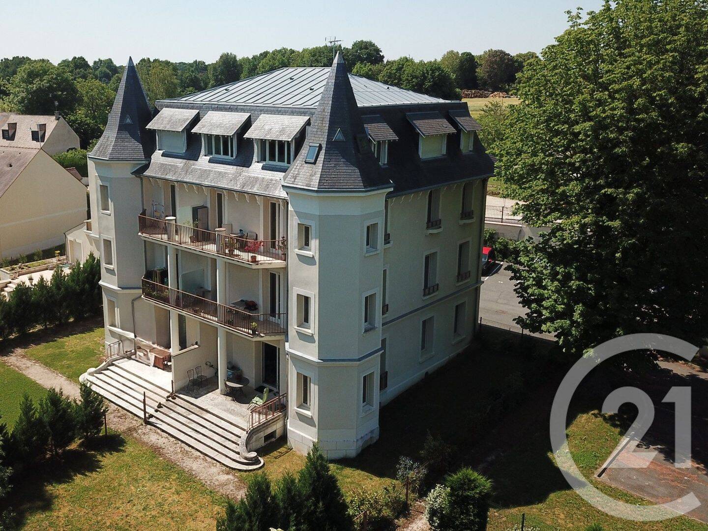 Appartement 3 pièces 74 m² · à Plouër-sur-Rance (77) · 73,6 m² · 245 000 €