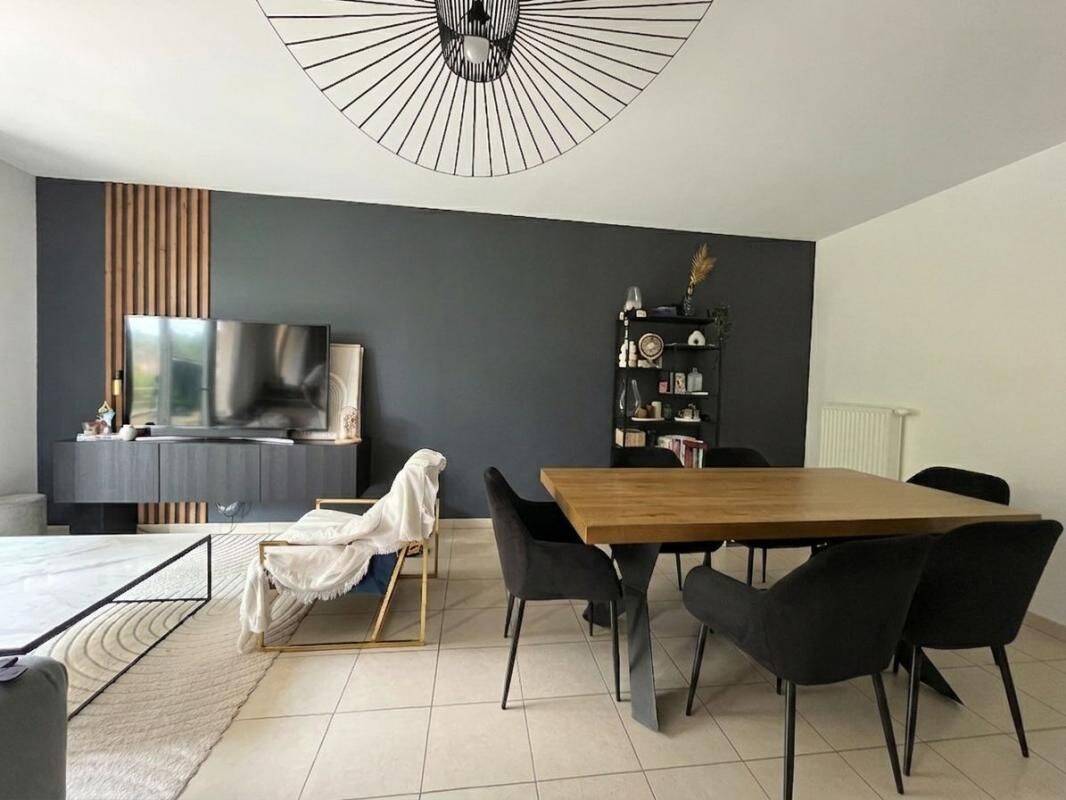 Appartement 3 pièces 66 m² · à Évreux · 65,9 m² · 890 €