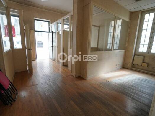 Espace bureau à vendre 250 000 € 80 m² de bureaux divisible jusqu'à 80 m² Dijon 21000
