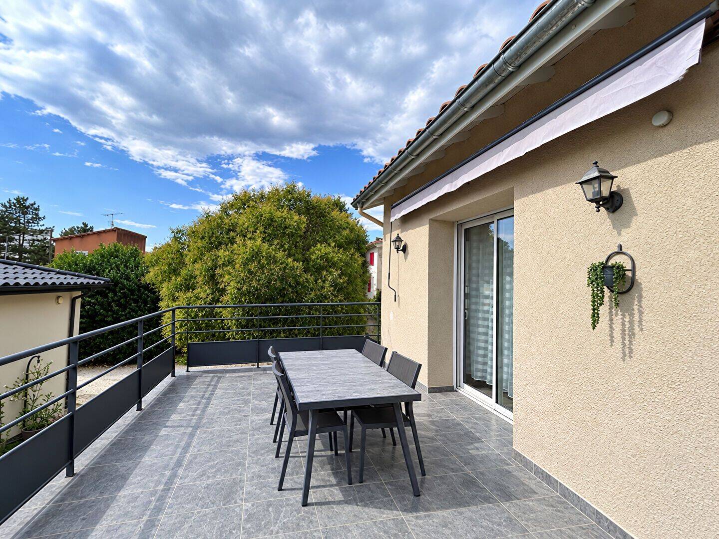 Appartement 4 pièces 65 m² · à Montélimar · 65 m² · 527 €/mois