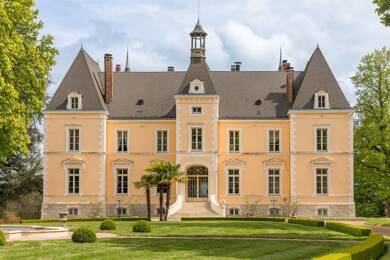 Château à vendre 1 895 000 € 20 pièces 19 chambres 1 100 m² 175 000 m² de terrain Saint Branchez-Croix Verte Autun 71400