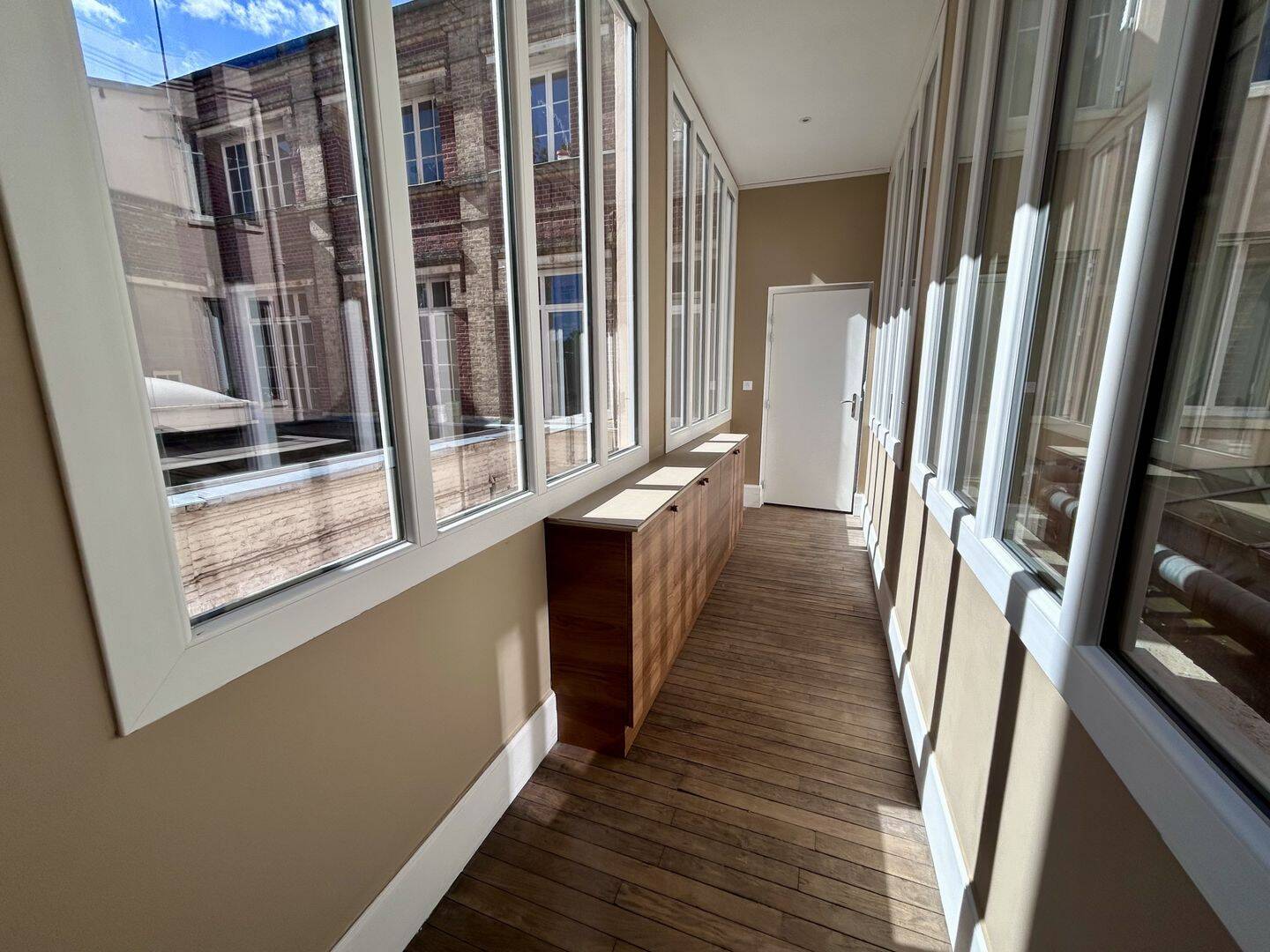 Appartement 3 pièces 77 m² · à Elbeuf · 76,8 m² · 96 000 €