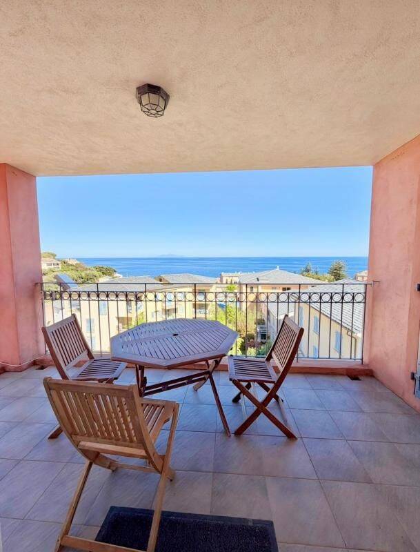 Appartement 2 pièces 55 m² · à Brando · 54,8 m² · 295 000 €