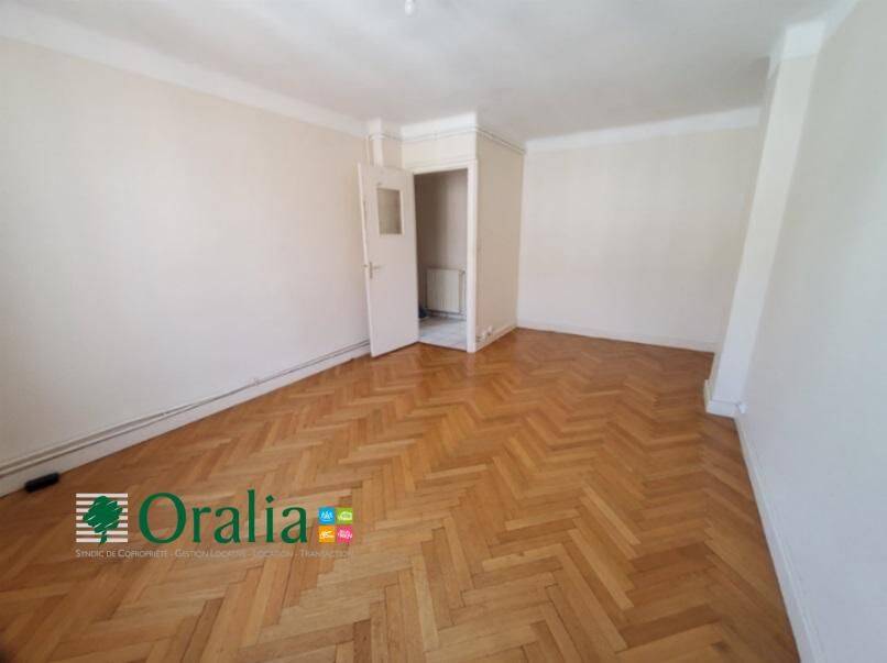Appartement 4 pièces 74 m² · à Lyon 7ème Arrondissement · 74,1 m² · 1 050 €