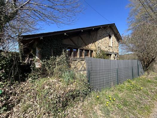 Maison à vendre 118 800 € 2 pièces 1 chambre 78 m² 1 560 m² de terrain Naves 19460