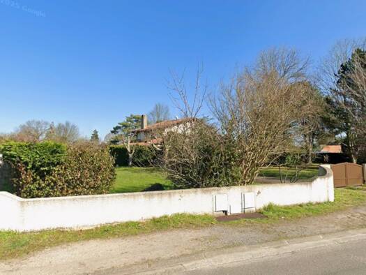 Terrain constructible viabilisé à vendre 196 000 € 600 m² de terrain Biganos 33380