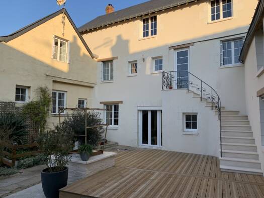 Maison à vendre 449 900 € 10 pièces 4 chambres 323 m² 582 m² de terrain Sainte-Maure-de-Touraine 37800