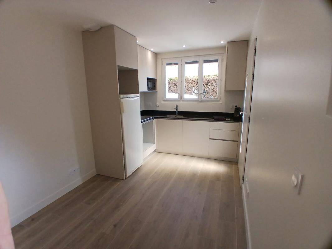 Appartement 2 pièces 29 m² · à Mézières-sur-Seine · 29,1 m² · 750 €