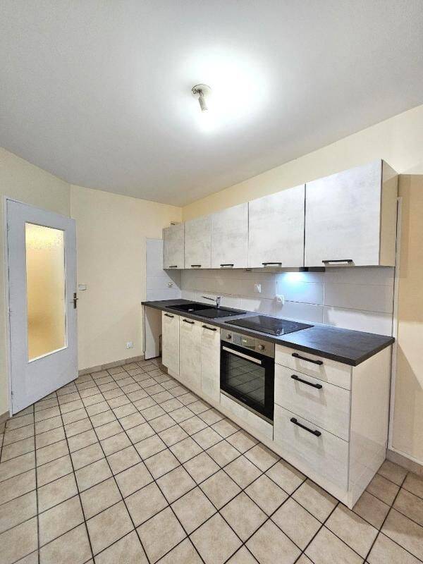Appartement 3 pièces 62 m² · à Grenoble · 62 m² · 889 €