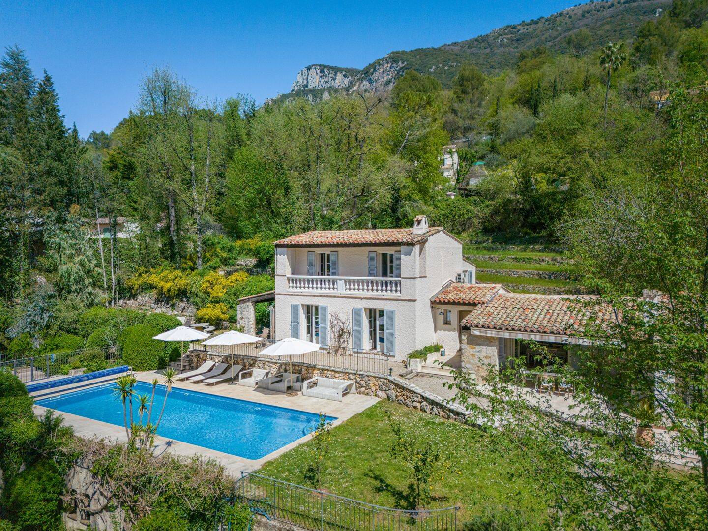 Maison 6 pièces 175 m² · à Tourrettes-sur-Loup · 175 m² · 1 195 000 €
