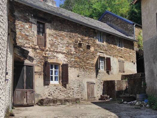 Maison à vendre 120 000 € 6 pièces 4 chambres 150 m² Trébas 81340